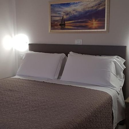 Hotel Margherita Meuble Sirmione Eksteriør billede