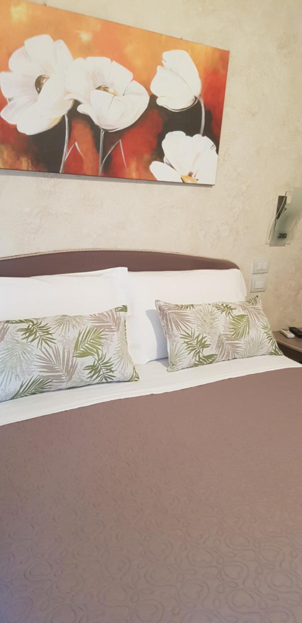 Hotel Margherita Meuble Sirmione Eksteriør billede