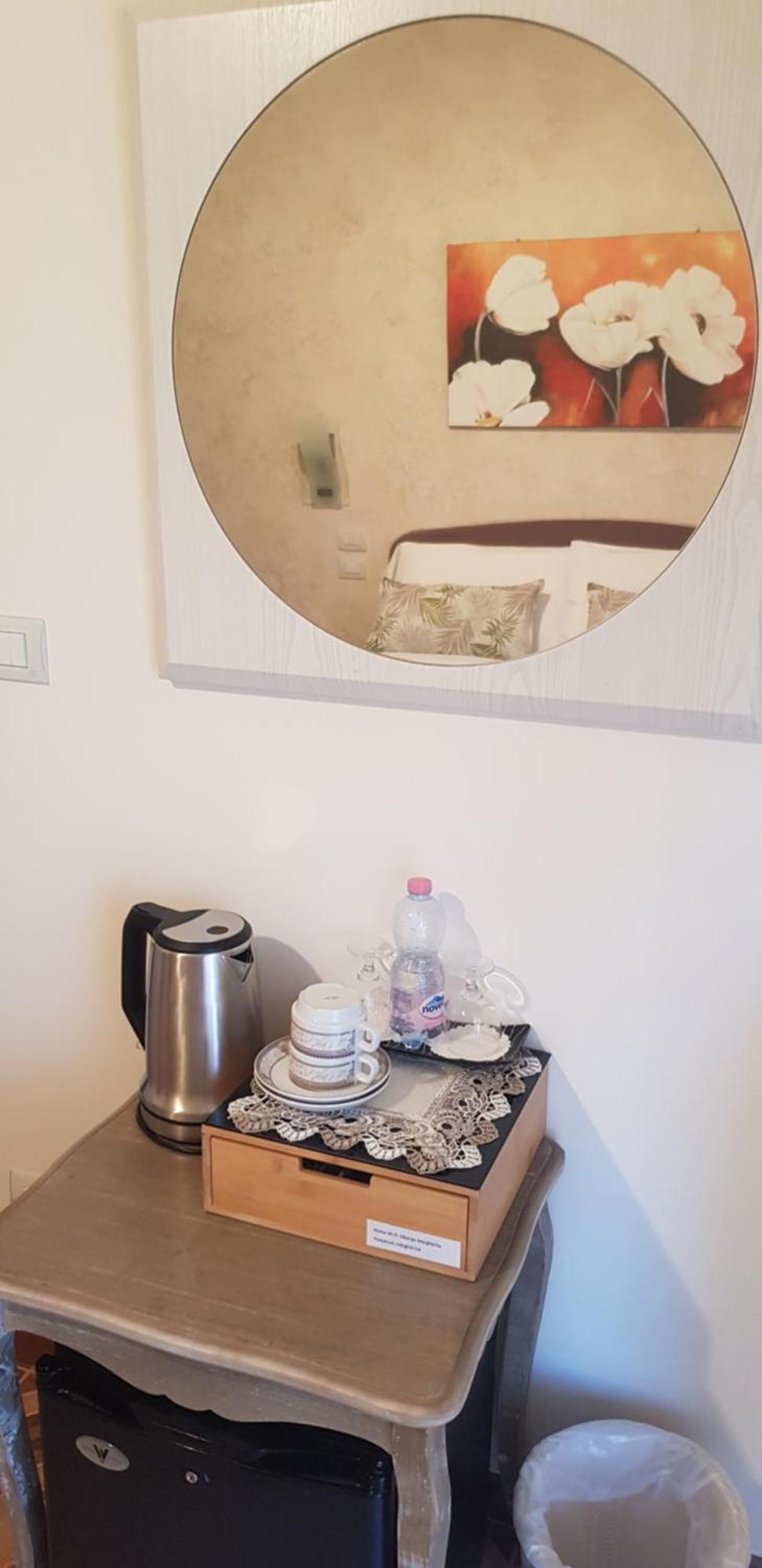 Hotel Margherita Meuble Sirmione Værelse billede