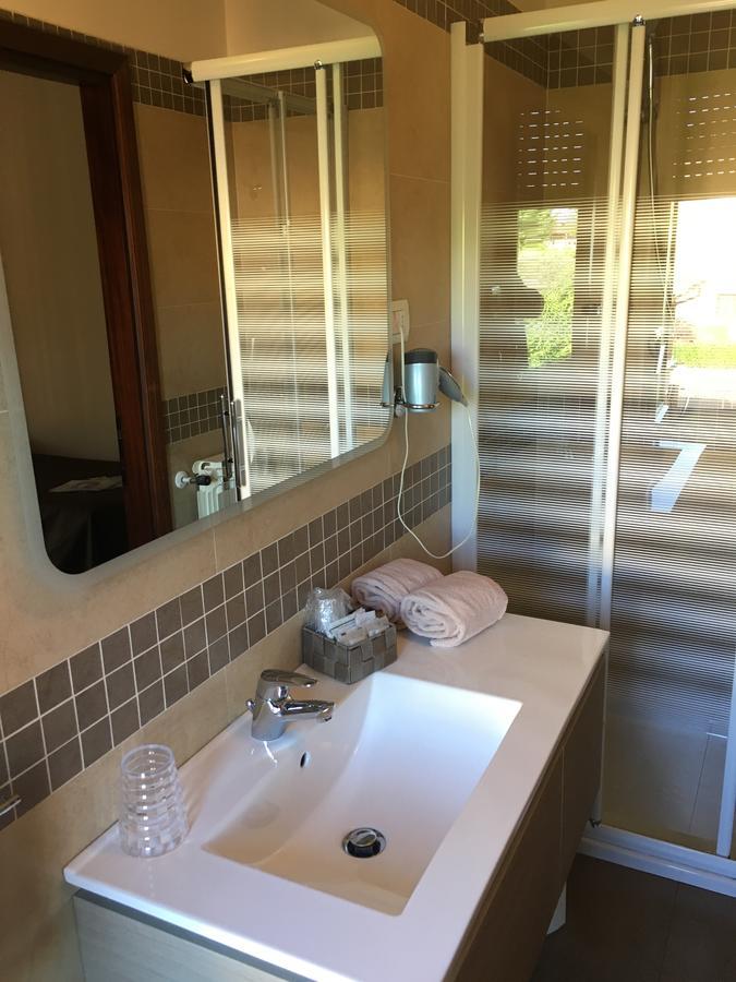 Hotel Margherita Meuble Sirmione Eksteriør billede