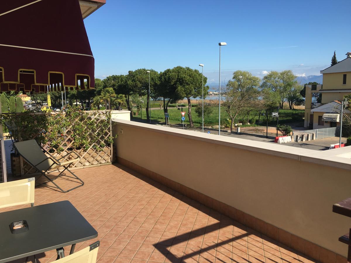 Hotel Margherita Meuble Sirmione Eksteriør billede
