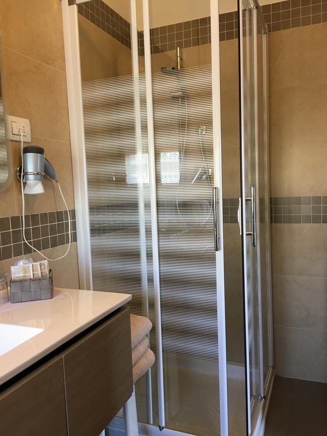 Hotel Margherita Meuble Sirmione Eksteriør billede