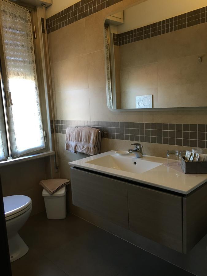 Hotel Margherita Meuble Sirmione Eksteriør billede
