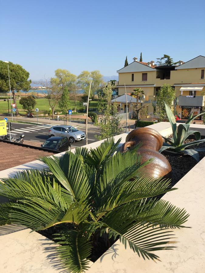 Hotel Margherita Meuble Sirmione Eksteriør billede